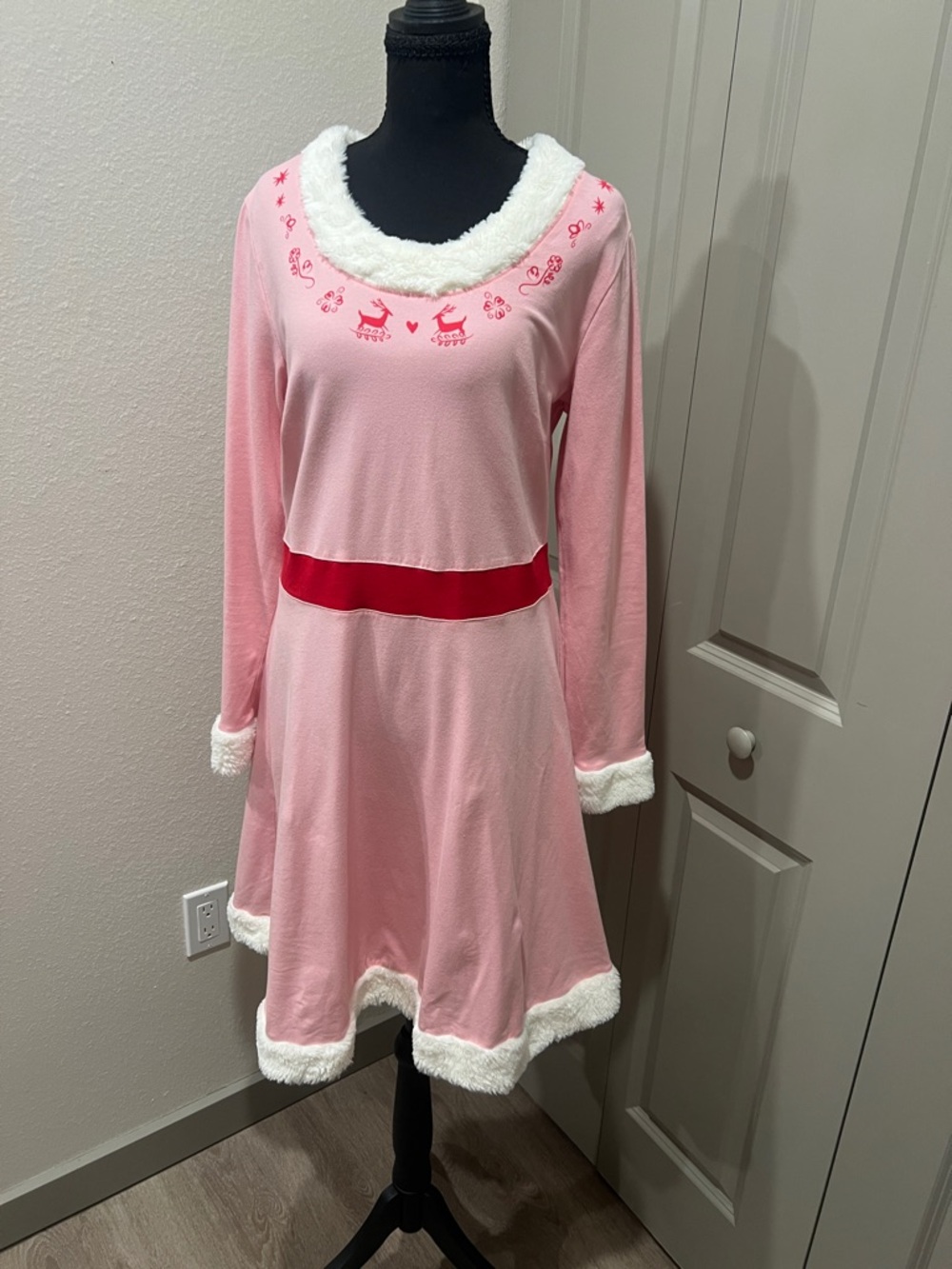 Hanna Andersson Pink Long Sleeve Holiday Dress with Red Waist Band